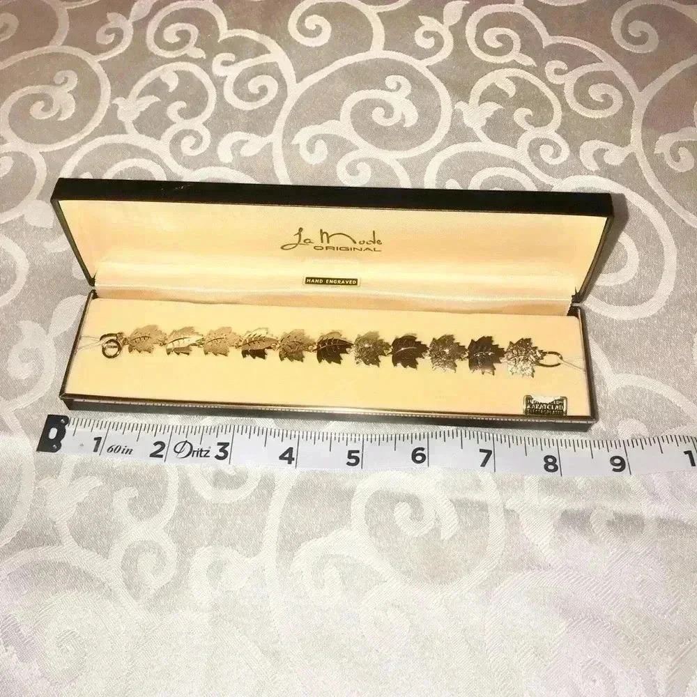 LA Mode Original - Hand Engraved - Leaf Link 12K Gold Filled Bracelet - Picture 5 of 6